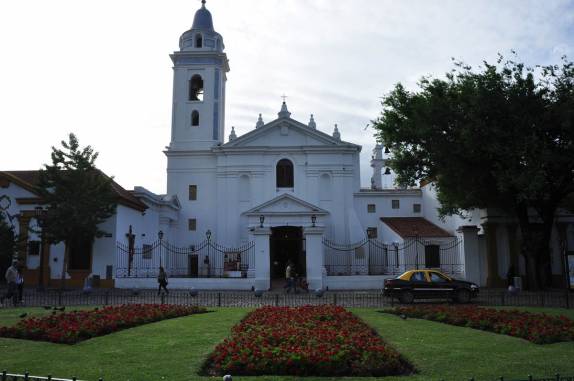 A capela do Cemitério da Recoleta, em Buenos Aires, na Argentina